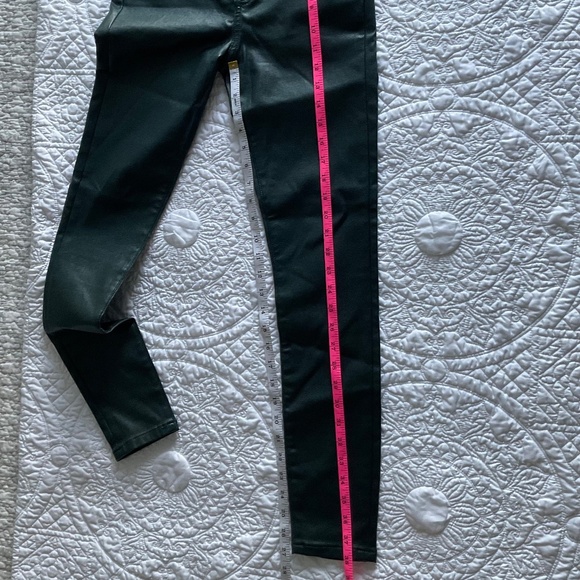 Express Women's Skinny High Rise Faux Leather Hunter Green Pants Size 0 - Picture 11 of 11